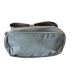 Lululemon Everywhere Belt Bag - Silver Drop NWT